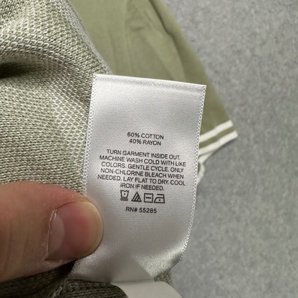 Express Mens Sage Green Geometric Knit Button Front Polo Shirt Large 03986692 - Picture 8 of 8